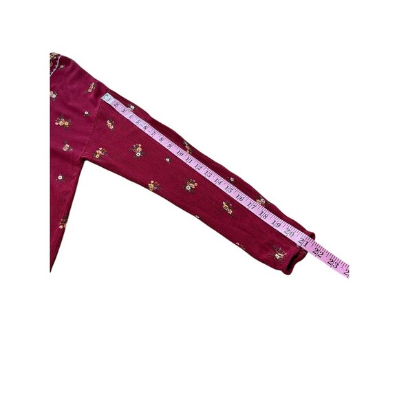 Lee Womens Floral Print Blouse Medium 100%‎ Rayon Burgundy V-Neck Long Sleeve - Picture 8 of 11